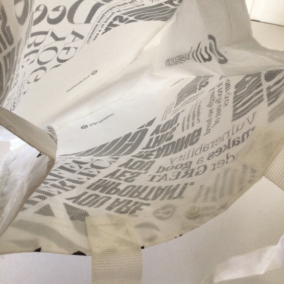 LULULEMON REUSABLE TOTE BAG SMALL - Picture 12 of 12